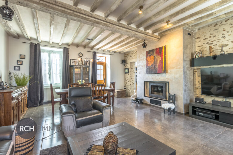 Photos du bien : Le Mesnil-Simon – Maison ancienne rénovée avec dépendances