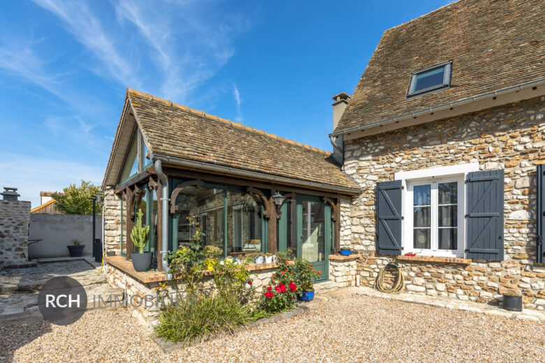 Photos du bien : Le Mesnil-Simon – Maison ancienne rénovée avec dépendances
