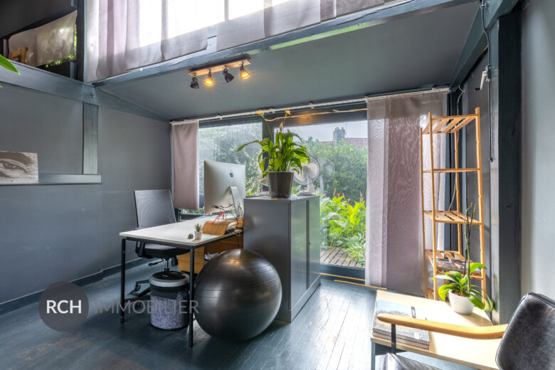 Photos du bien : Montfort l’Amaury – Loft avec jardin au coeur du centre historique