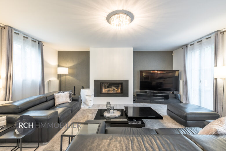Photos du bien : Neauphle-le-Vieux – Belle maison contemporaine et familiale
