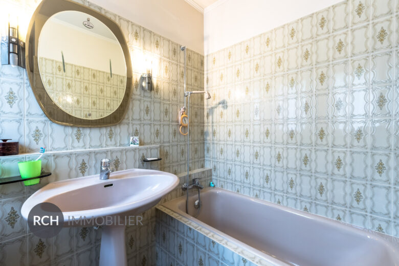 Photos du bien : Plaisir – Maison avec commerces et école à pied