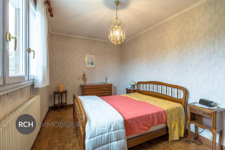 Photos du bien : Plaisir – Maison avec commerces et école à pied