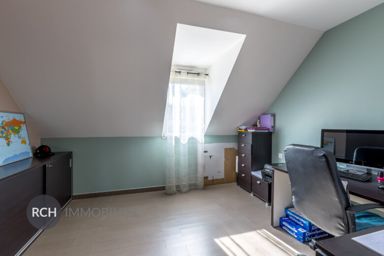 Photos du bien : Auteuil-le-Roi – Maison moderne avec école à pied
