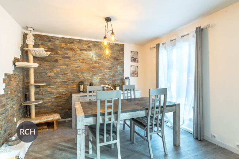 Photos du bien : Exclusivité – Gambais – Jolie maison de plain-pied dans un bel environnement