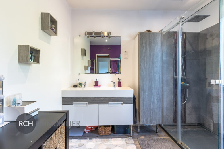Photos du bien : Exclusivité – Gambais – Jolie maison de plain-pied dans un bel environnement