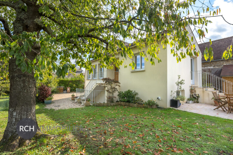 Photos du bien : Méré – Maison familiale avec appartement indépendant