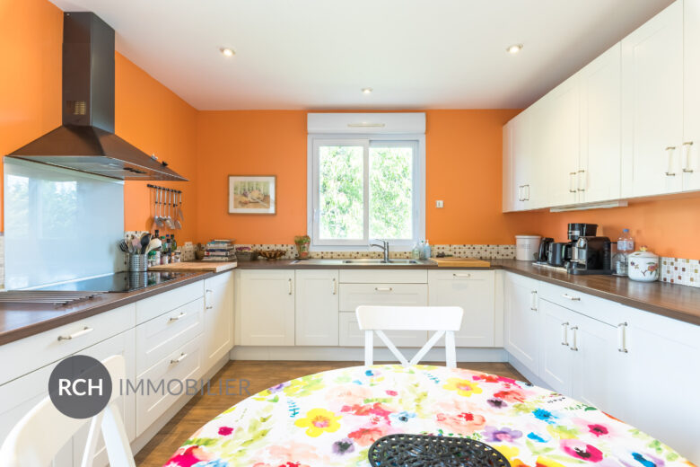 Photos du bien : Méré – Maison familiale avec appartement indépendant