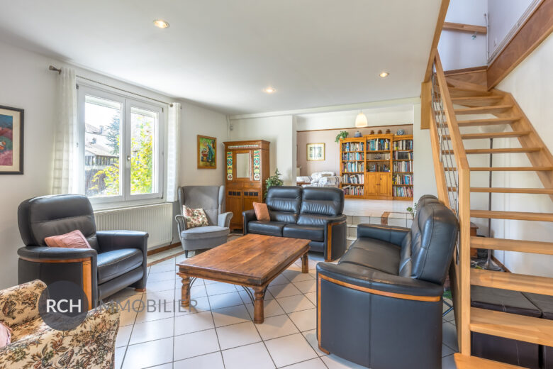 Photos du bien : Méré – Maison familiale avec appartement indépendant