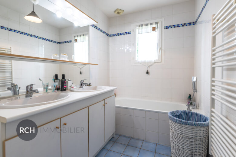 Photos du bien : Gambais – Maison familiale de plain-pied