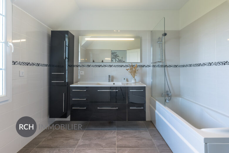 Photos du bien : Exclusivité – Marcq – Maison contemporaine en parfait état