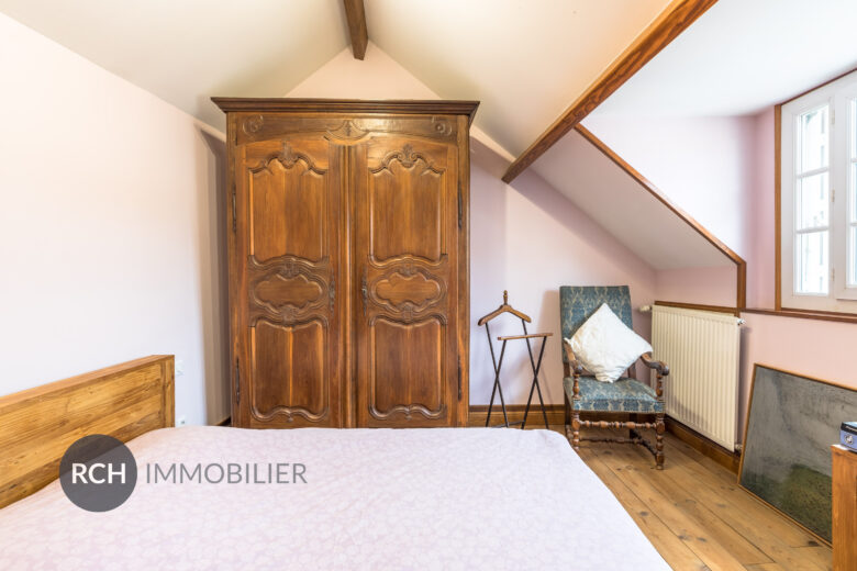 Photos du bien : Exclusivité – Saint-Léger-en-Yvelines – Charmante Propriété au coeur du village avec commerces à pied