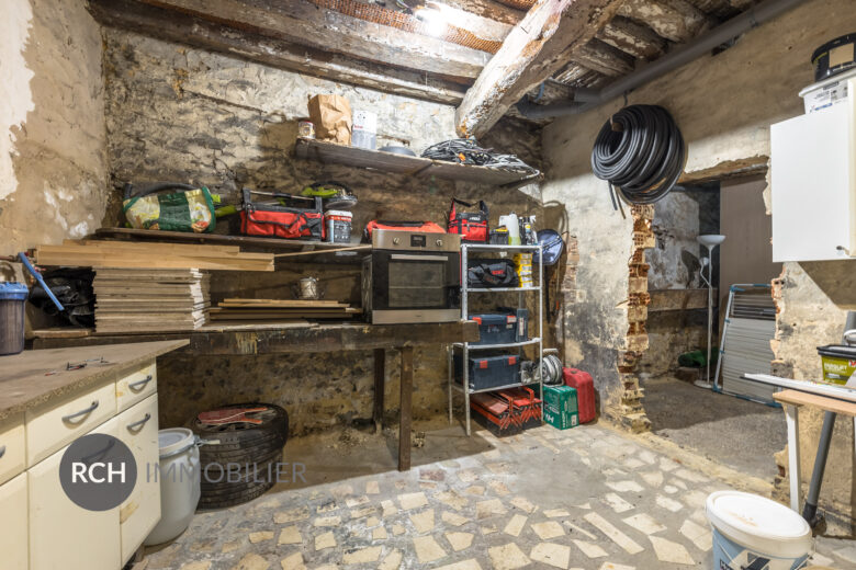 Photos du bien : Houdan centre – Jolie maison ancienne restaurée avec garage