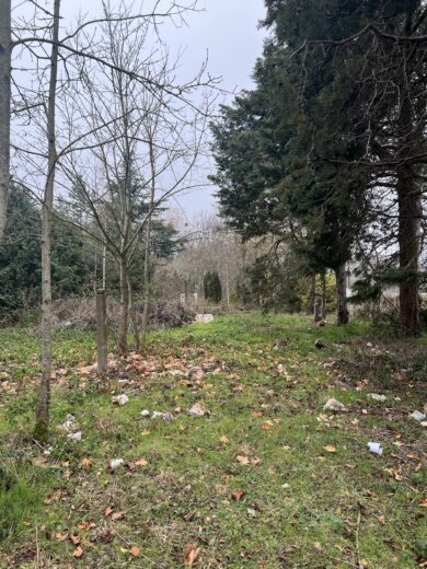 Photos du bien : Beynes – Maison à réhabiliter avec beau potentiel