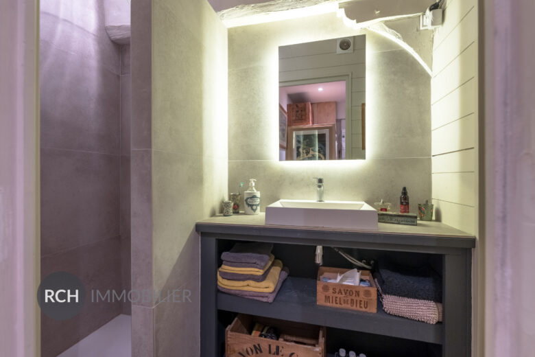 Photos du bien : Seul mandataire – Montfort l’Amaury – En plein cœur du village, appartement entièrement rénové