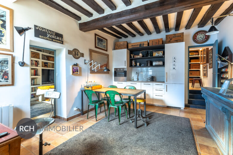 Photos du bien : Seul mandataire – Montfort l’Amaury – En plein cœur du village, appartement entièrement rénové