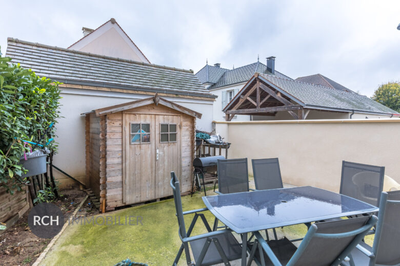 Photos du bien : Exclusivité – Neauphle-le-château – Maison de ville à proximité des commerces