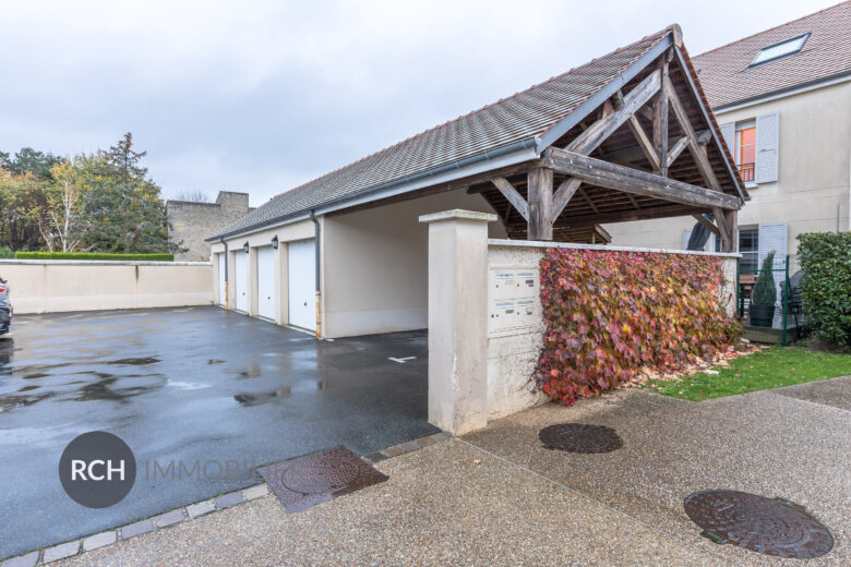 Photos du bien : Exclusivité – Neauphle-le-château – Maison de ville à proximité des commerces