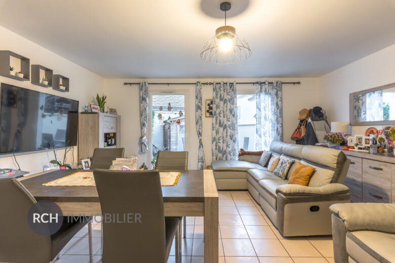 Photos du bien : Exclusivité – Neauphle-le-château – Maison de ville à proximité des commerces