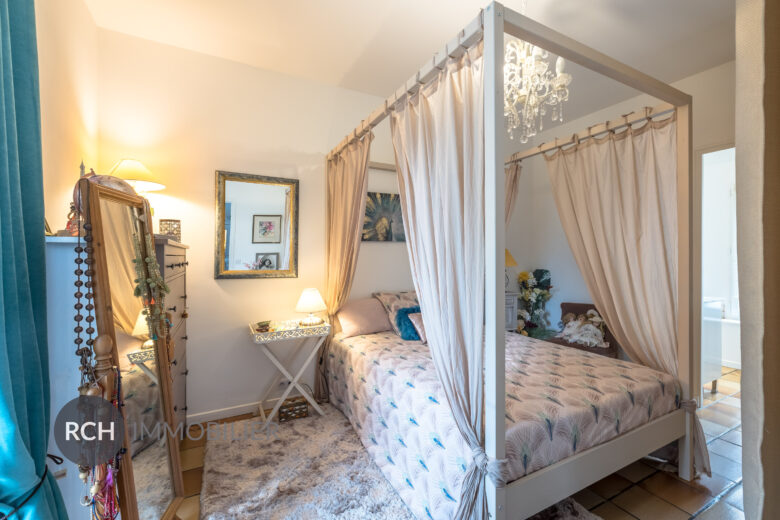 Photos du bien : Exclusivité – Richebourg – Bel appartement rénové
