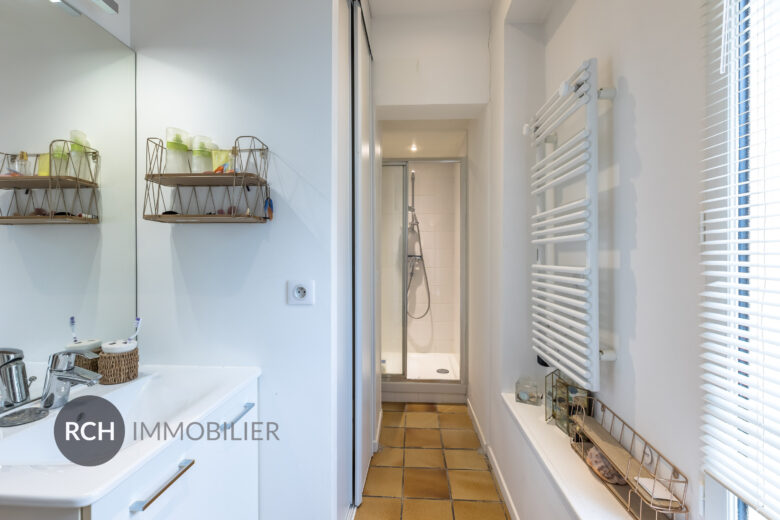 Photos du bien : Exclusivité – Richebourg – Bel appartement rénové