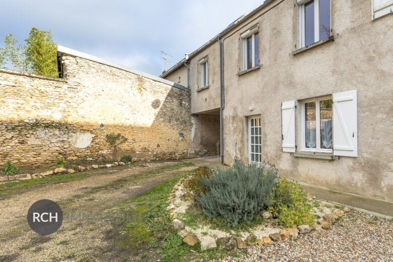 Photos du bien : Exclusivité – Richebourg – Bel appartement rénové