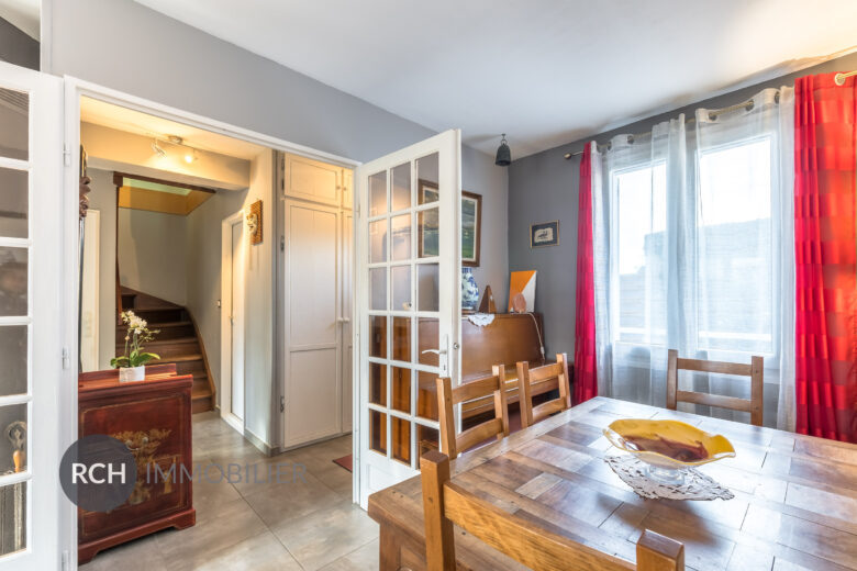 Photos du bien : Exclusivité – Elancourt – Maison au sein d’une résidence familiale avec toutes commodités à pied
