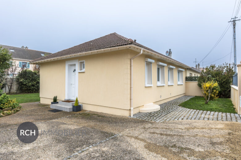 Photos du bien : Neauphle-le-château – Maison de plain-pied en centre-ville