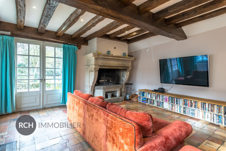 Photos du bien : Exclusivité – Bû – Charmante maison ancienne au coeur du village