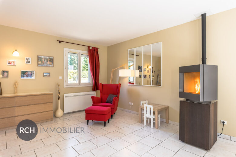 Photos du bien : Saint Rémy-l’Honoré – Grande maison familiale sur un beau terrain paysagé