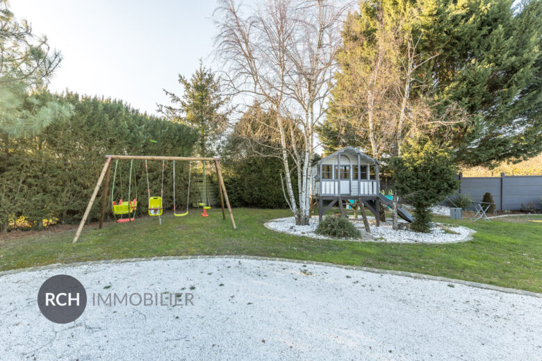 Photos du bien : Adainville – Maison sur sous-sol total avec écoles et forêt à pied