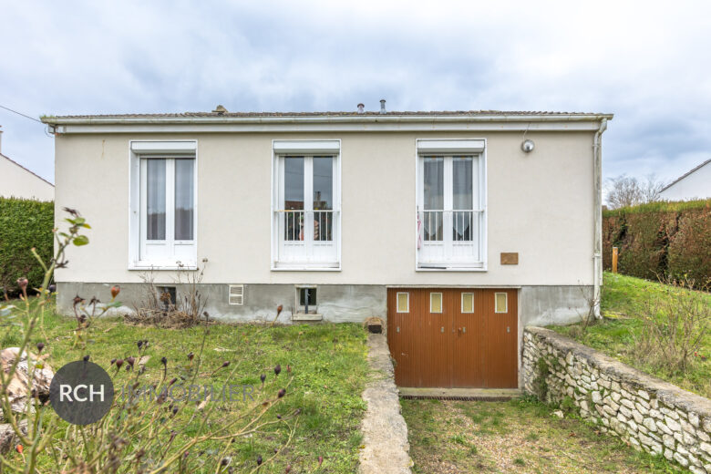 Photos du bien : Bourdonné – Maison de plain-pied dans un joli village