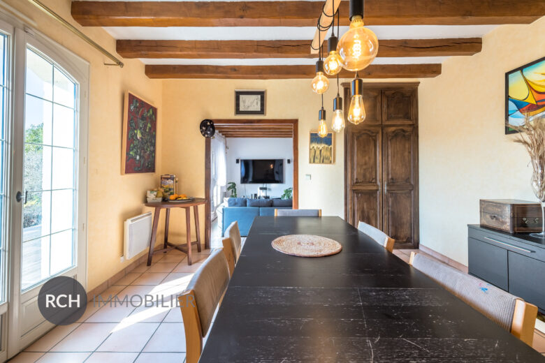 Photos du bien : Bourdonné – Grande maison traditionnelle et familiale avec piscine
