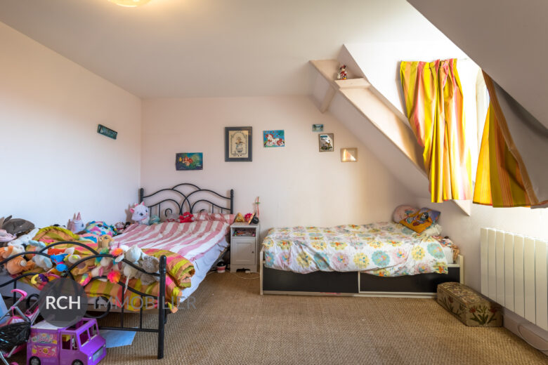 Photos du bien : Bourdonné – Grande maison traditionnelle et familiale avec piscine