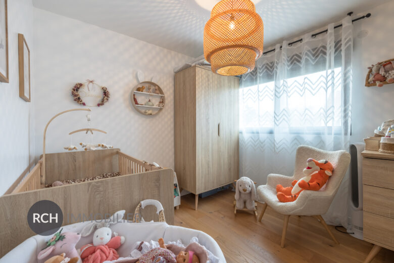 Photos du bien : Montfort l’Amaury – Jolie maison moderne à la décoration soignée
