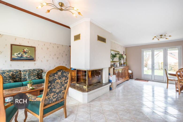 Photos du bien : Plaisir – Maison familiale proche forêt