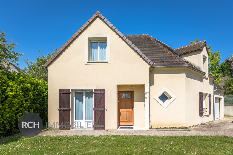 Photos du bien : Bazainville – Maison traditionnelle avec beau terrain