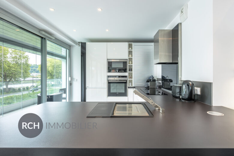 Photos du bien : Boulogne-Billancourt – Superbe appartement de standing avec grande terrasse vue sur la Seine