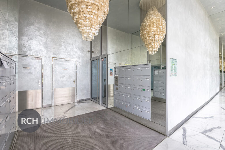 Photos du bien : Boulogne-Billancourt – Superbe appartement de standing avec grande terrasse vue sur la Seine
