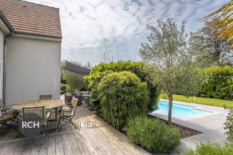 Photos du bien : Les Bréviaires – Maison moderne avec piscine chauffée