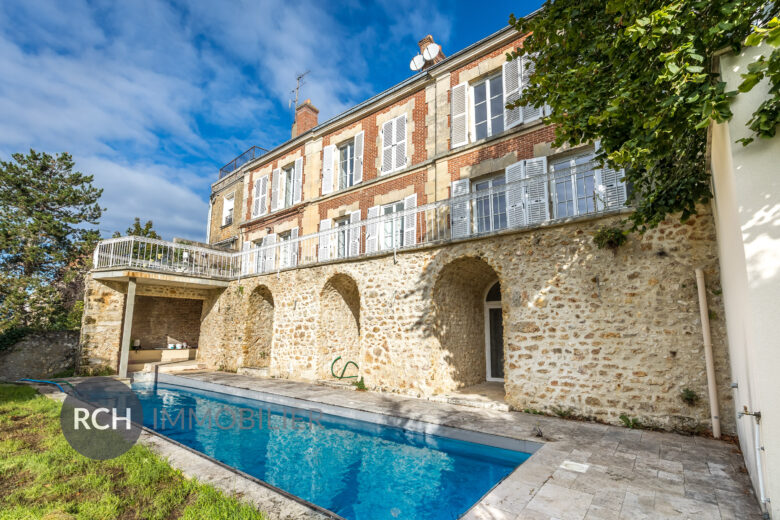 Photos du bien : Neauphle-le-Château Centre – Demeure d’exception du XVIIe siècle avec piscine et dépendance