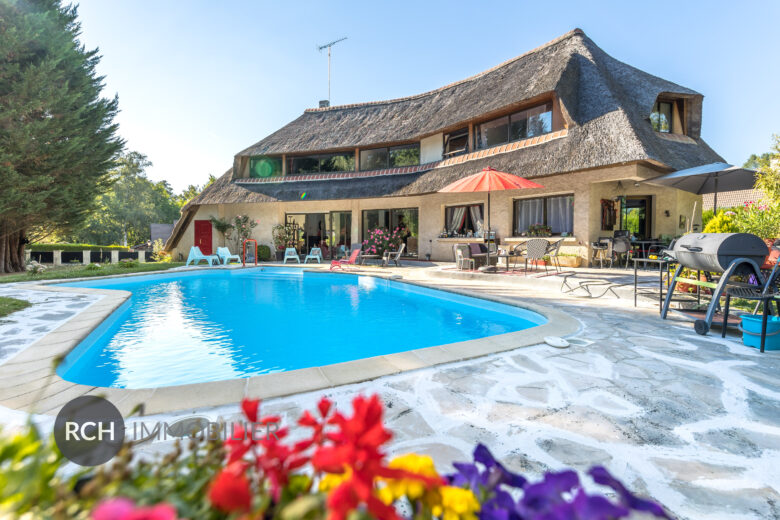 Photos du bien : Saint-Rémy-l’Honoré – Charmante chaumière entièrement rénovée au calme avec piscine chauffée