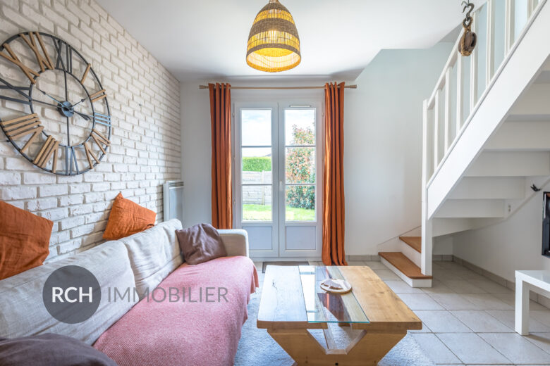 Photos du bien : Location – Exclusivité – Montfort l’Amaury Centre – A louer, bel appartement meublé en duplex