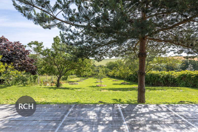 Photos du bien : Exclusivité – Beynes – Maison autonome de plain-pied avec vue dégagée