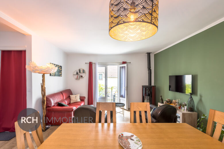 Photos du bien : Houdan – Appartement en duplex avec grande terrasse en coeur de ville