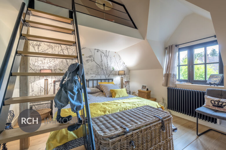 Photos du bien : Saint-Léger-en-Yvelines – Magnifique maison contemporaine en bois