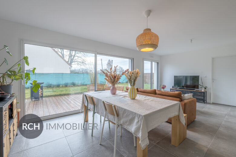 Photos du bien : Exclusivité – Gambais – Maison récente aux normes RE2020 sur terrain végétalisé et clôturé