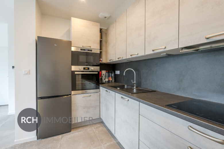 Photos du bien : Exclusivité – Gambais – Maison récente aux normes RE2020 sur terrain végétalisé et clôturé