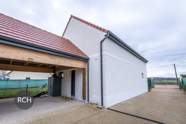 Photos du bien : Exclusivité – Gambais – Maison récente aux normes RE2020 sur terrain végétalisé et clôturé