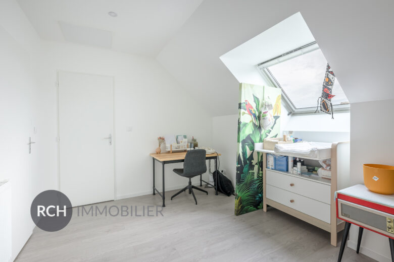 Photos du bien : Exclusivité – Gambais – Maison récente aux normes RE2020 sur terrain végétalisé et clôturé