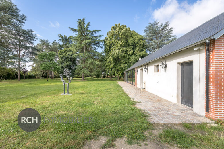 Photos du bien : Gambais Centre – Maison ancienne et sa dépendance soigneusement rénovées